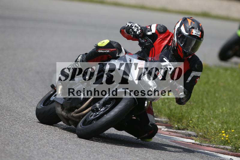 /Archiv-2024/29 12.06.2024 MOTO.CH Track Day ADR/Gruppe blau/74